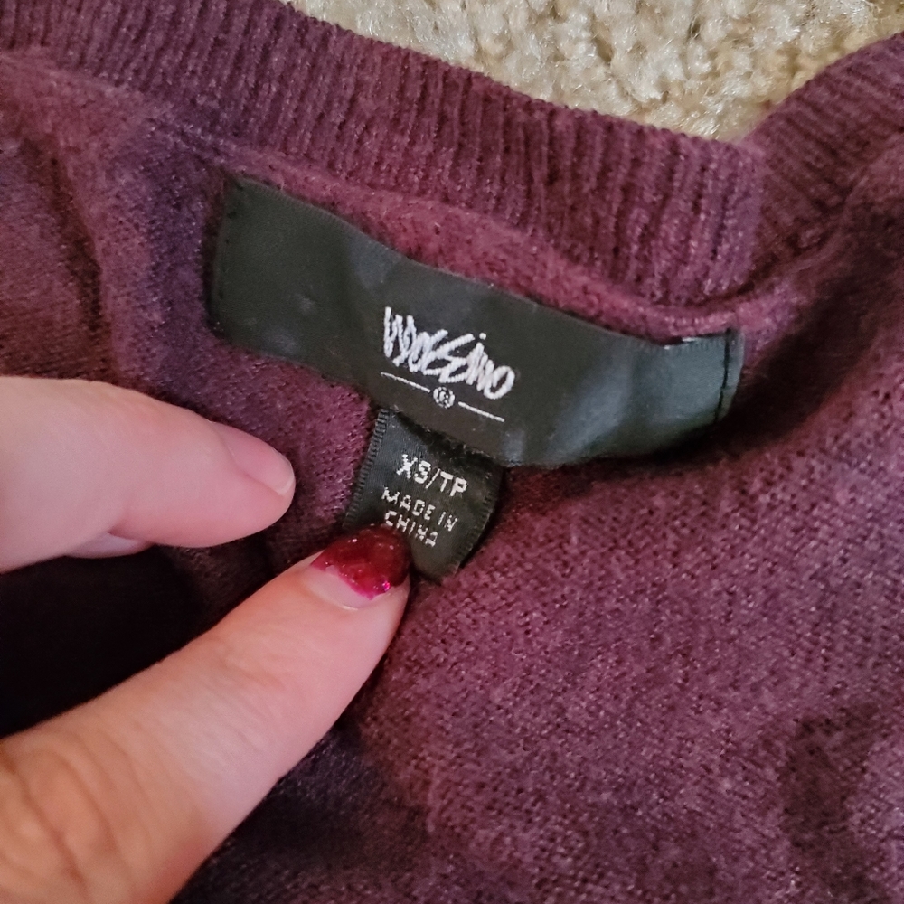 Purple v neck sweater